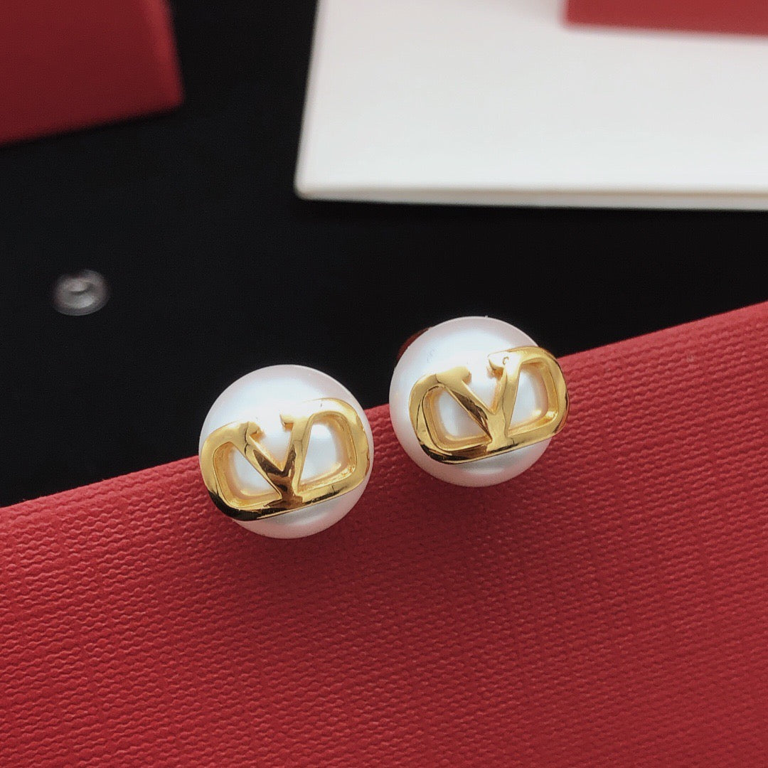 Valenti*o Real Pearl 18Ct Gold